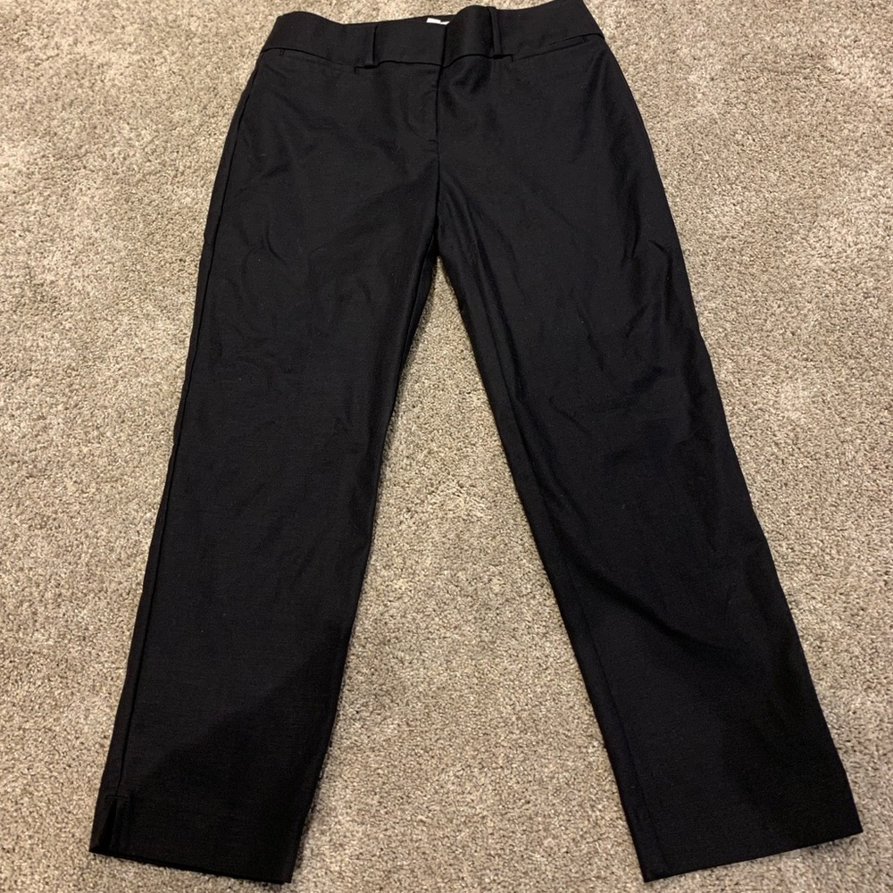 Loft curvy cropped riveria pants. Lightly worn